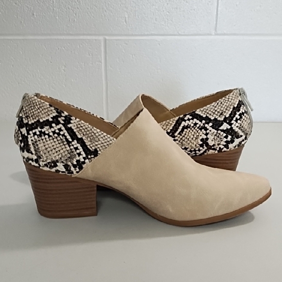 Creamy Tan and Black Mules with Snake Print Accents Zip Back 2" Heel Shoes - Picture 12 of 13